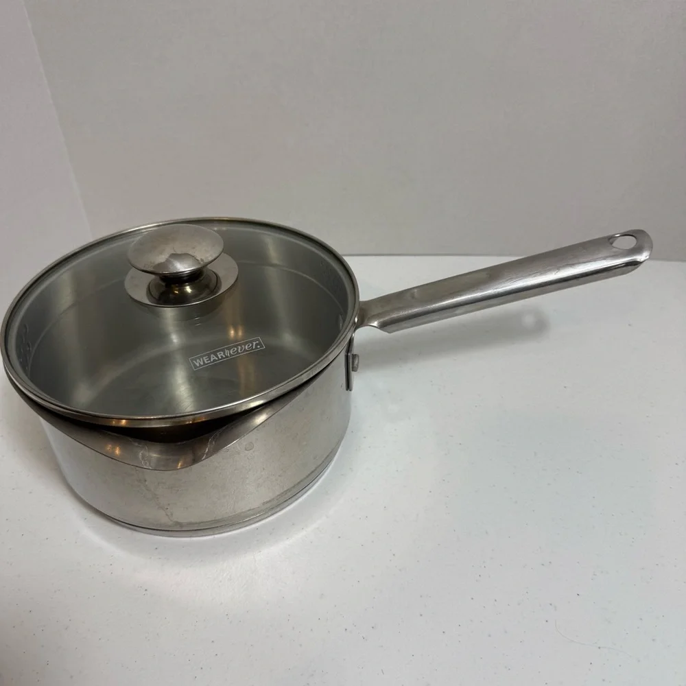 WearEver Stainless Steel 2 Qt Saucepan with‎ Double Pour Spouts & Strainer Lid